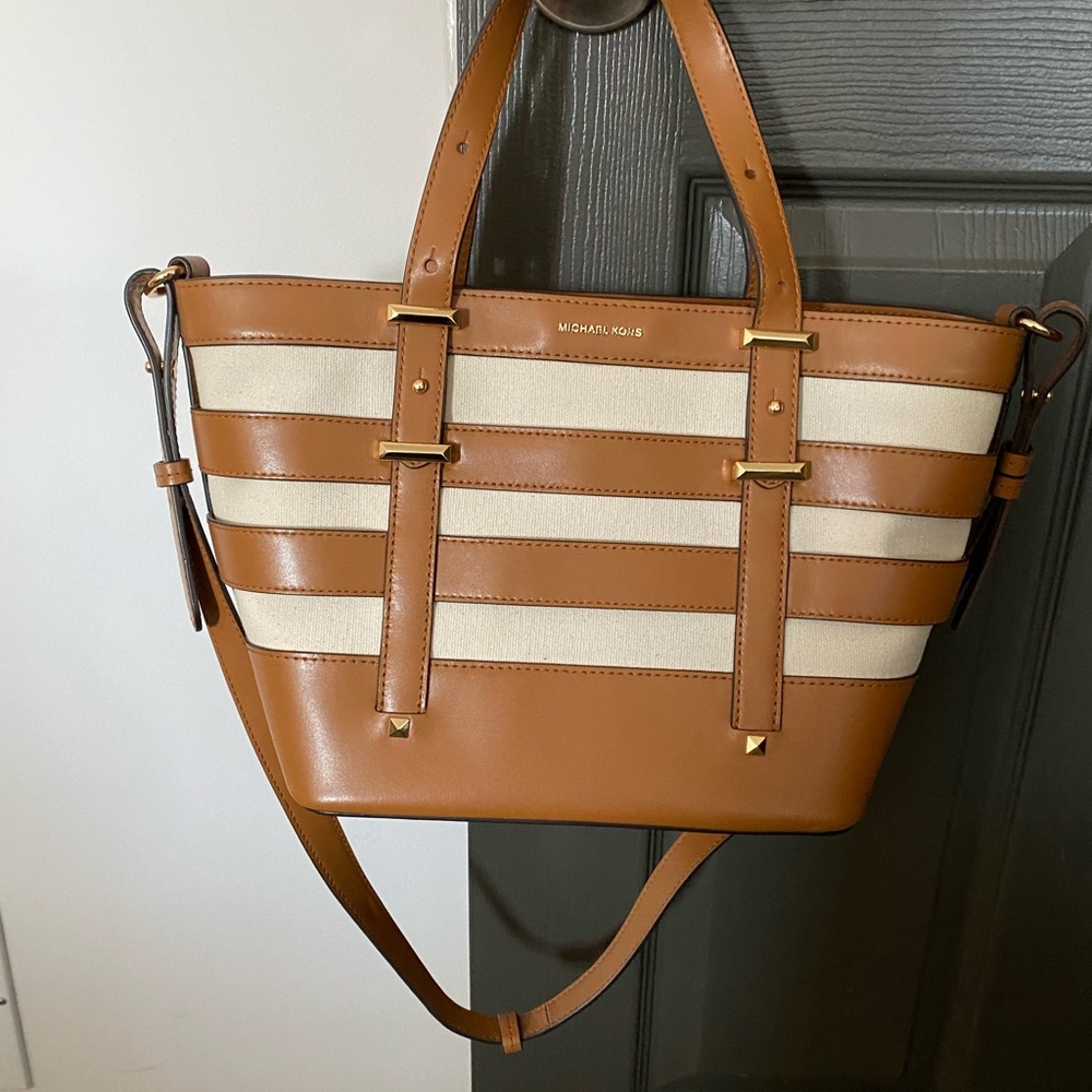 Michael Kors Marie Medium Cage Bag